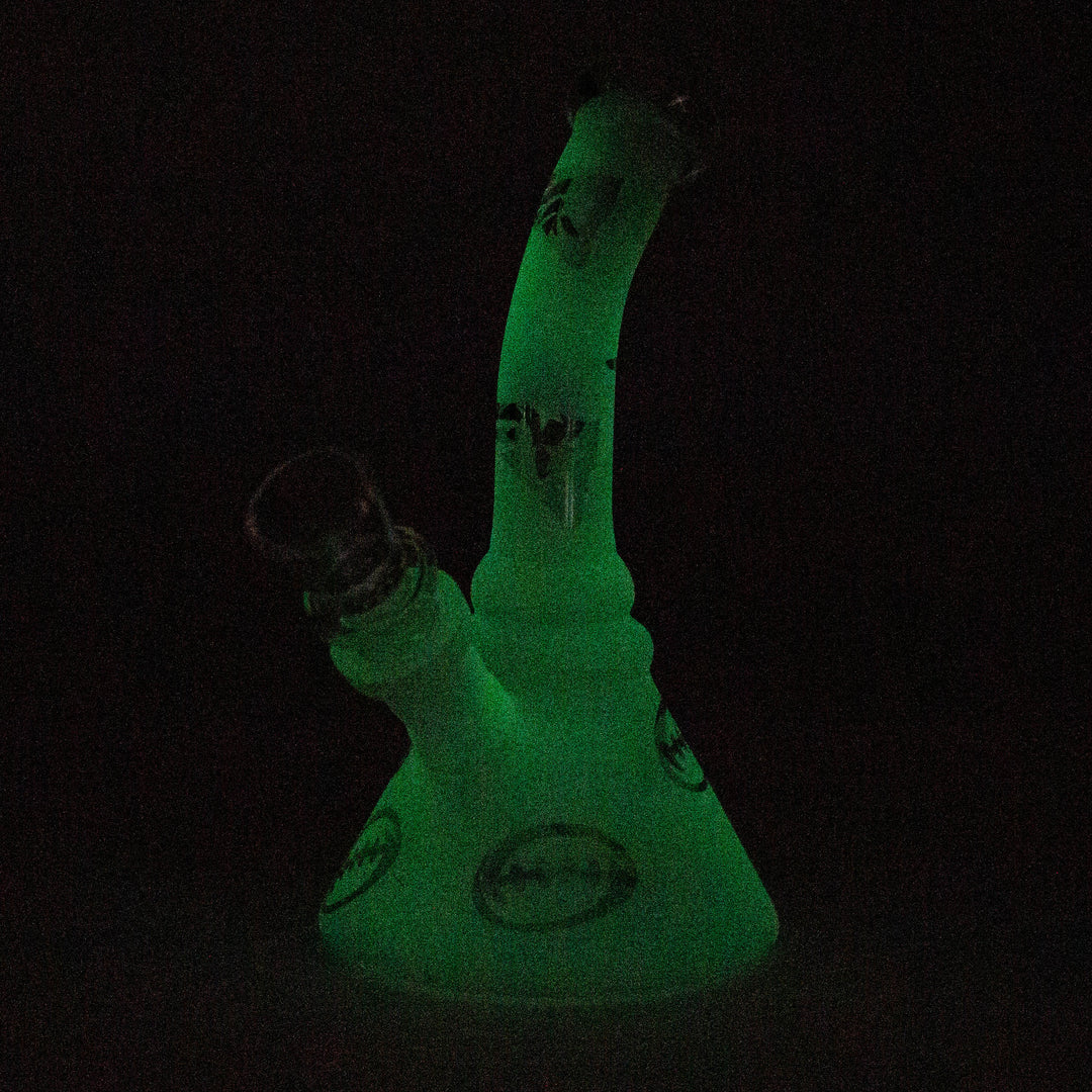 Glow in the dark glass bong 6"_1
