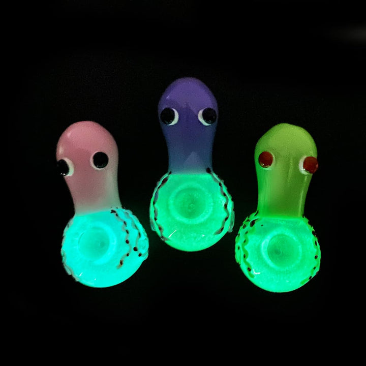 4.5’ Glow In The Dark Octopus With Slime Color Tube