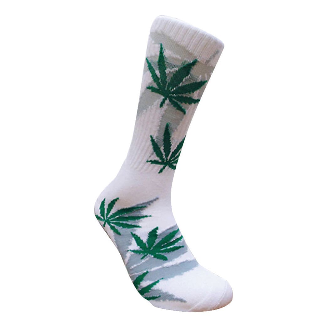 Leaf Republic Mid-calf Hemp Pattern Socks
