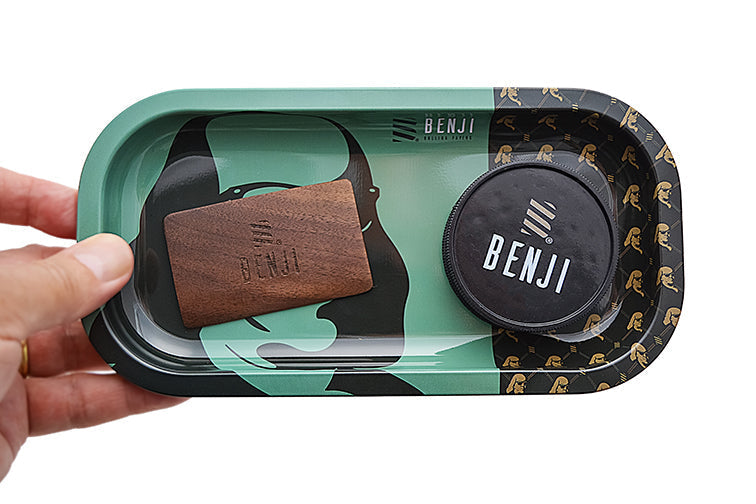 Holographic Slim Rolling Tray Kit with Grinder