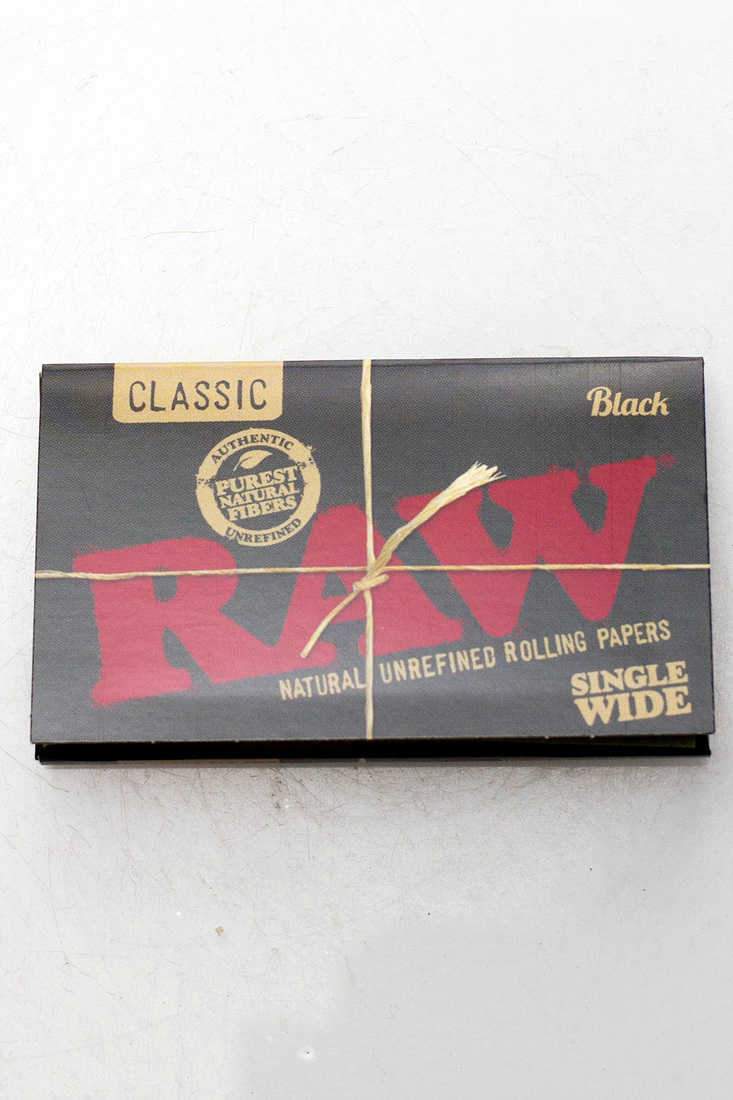 RAW Black Natural Unrefined Rolling Paper