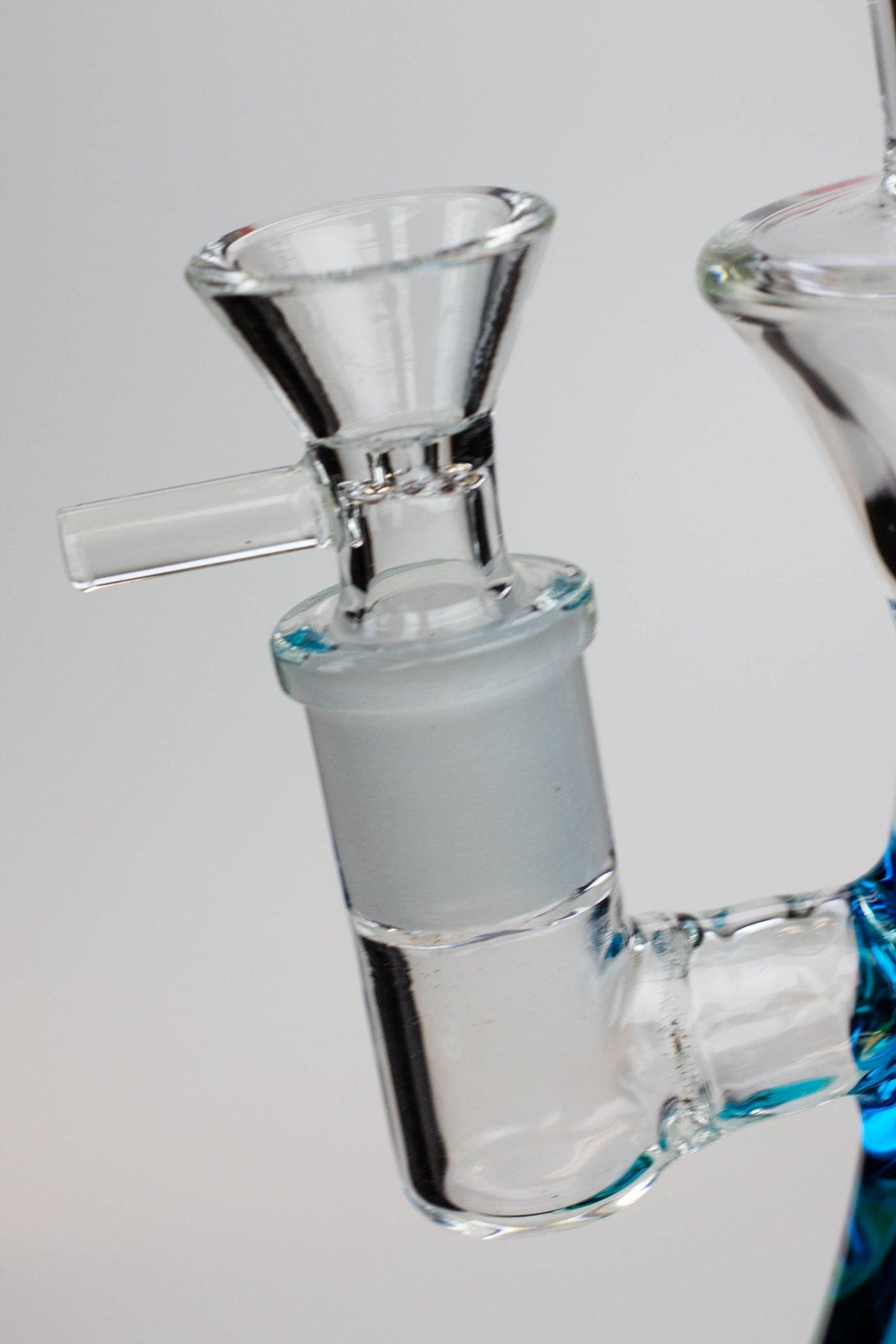 Genie shower head glass beaker bong with liquid cooling freezer_9