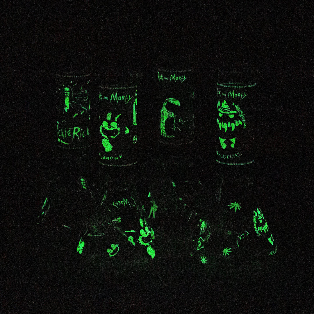 NM glass water pipes glow In the dark 8"