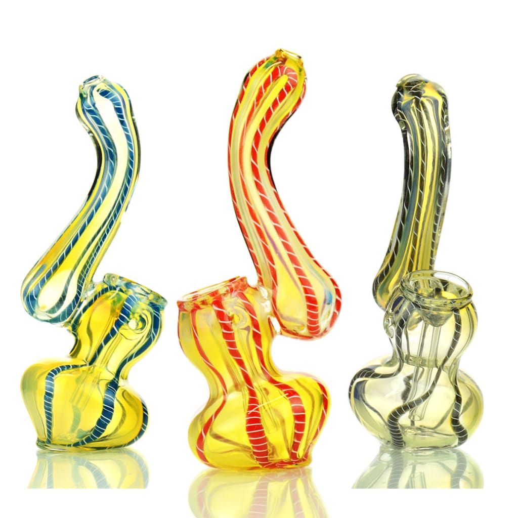 Silver Fume Glass Bubbler With Twisting Design